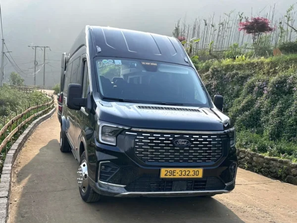 Book a 16-seat private minibus for group of 10 passengers with Private Vietnam Private Car with Driver