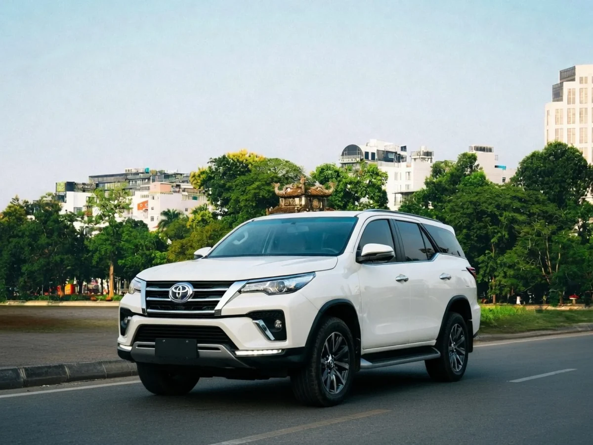 Private car booking to Hanoi — Private Vietnam